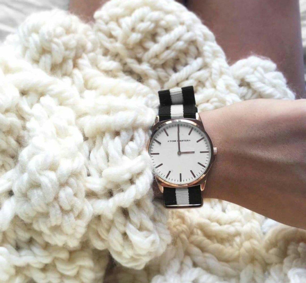 Trust the timing of your life.

Get -15% for all online purchases! 
Enter ''tc15'' at checkout. 
#tomcarter #watch #fashion #SundayFunday