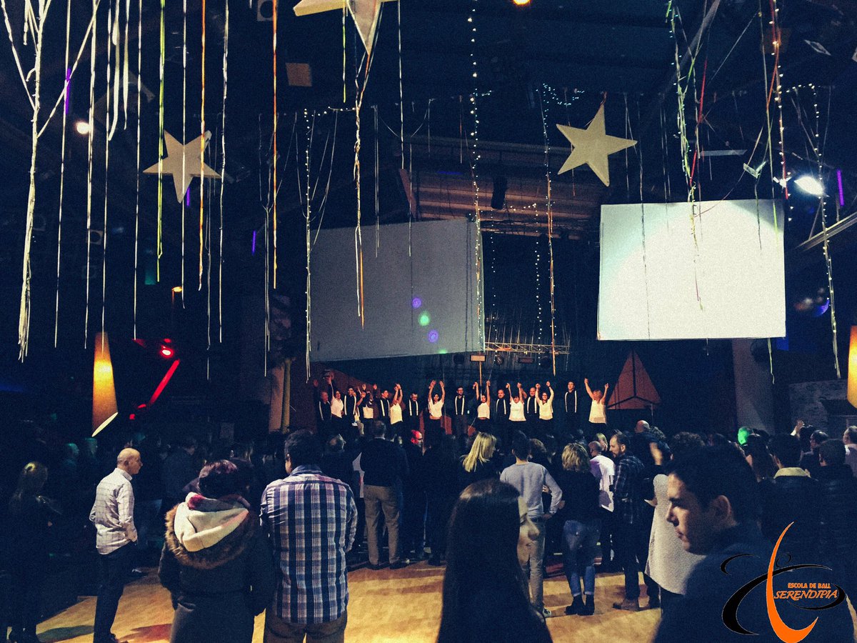ebserendipia's tweet photo. ¡LA VIDA ES MEJOR BAILANDO! #escueladebaile #serendipia https://t.co/vrtvbG3liO