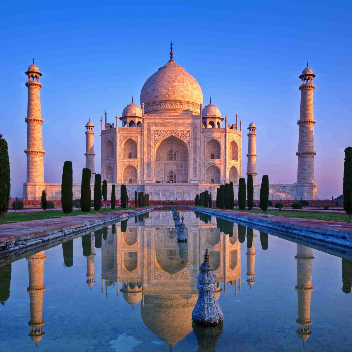 "J'aime bien les grands voyages mais c'est un gros budget... 😓"
- tu connais pas Léo ? Il partage des vols bons plans  tous les jours ! 🤗✈