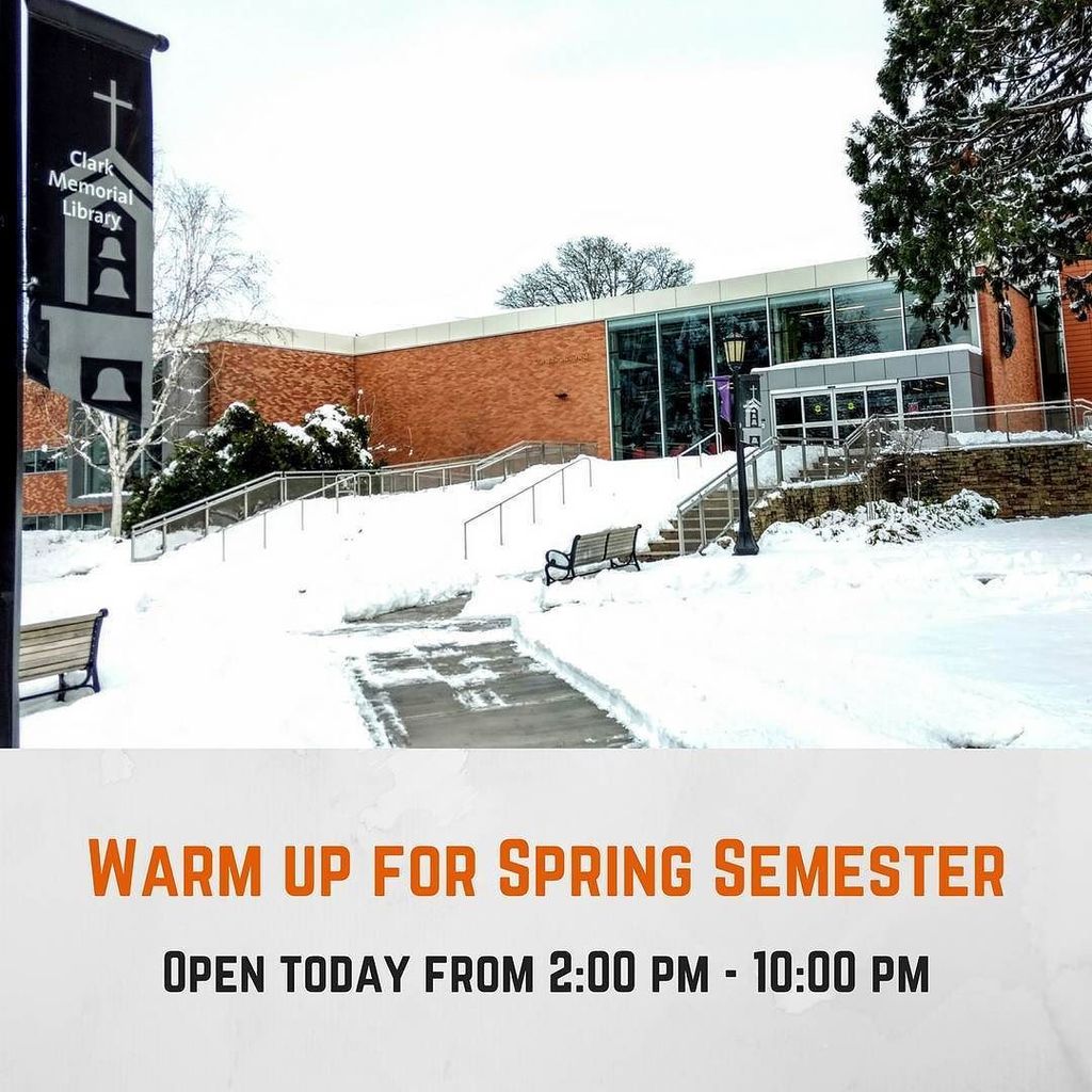 upclarklibrary's tweet photo. Welcome back Pilots! #spring2017 #pdxsnow https://t.co/L5Tfu0yZJk https://t.co/oVoLK4vgs5