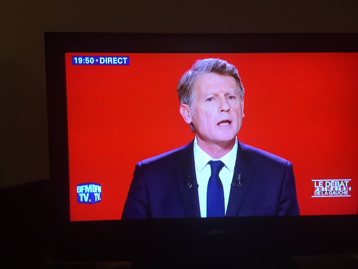 "Un président de gauche, c'est qqn qui sera capable de faire que nos solidarités soient plus fortes entre les territoires" #PrimaireLeDebat