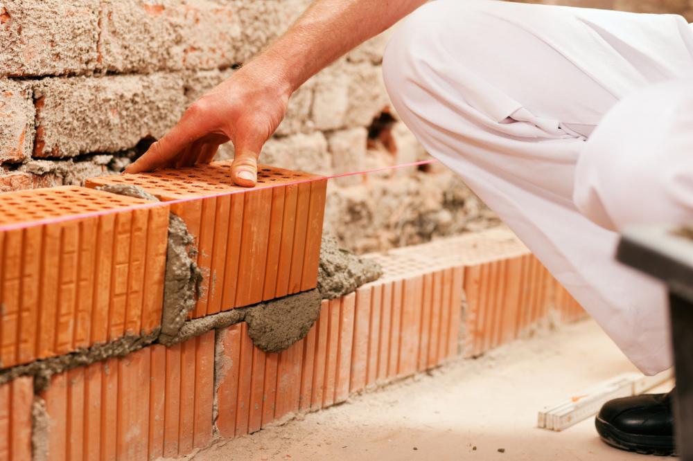 ConstrComplete's tweet photo. How to work on #bricklaying and #CementMixing properly? A guide for beginners https://t.co/RdNtBhq7RE https://t.co/J64O0FttLy
