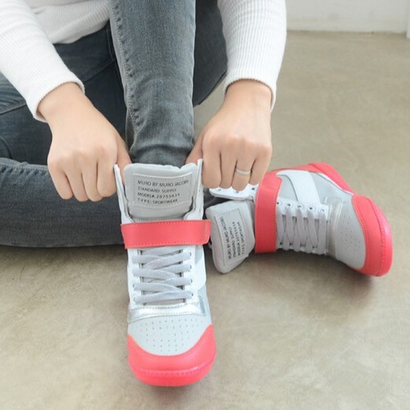 BuyShoesNow's tweet photo. Check out these cool #shoes https://t.co/Jdt9mXlBuO https://t.co/rmASLUK8es