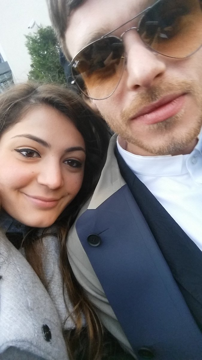 JBorzom's tweet photo. @_richardmadden so nice to meet you! I love u #RichardMadden #mfw https://t.co/V3eLEEDs3s