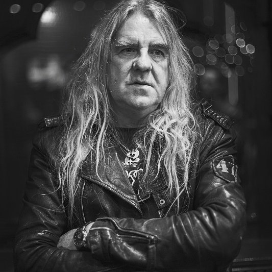 Happy Birthday Biff Byford..! 
Feliz cumpleaños Biff...!     
