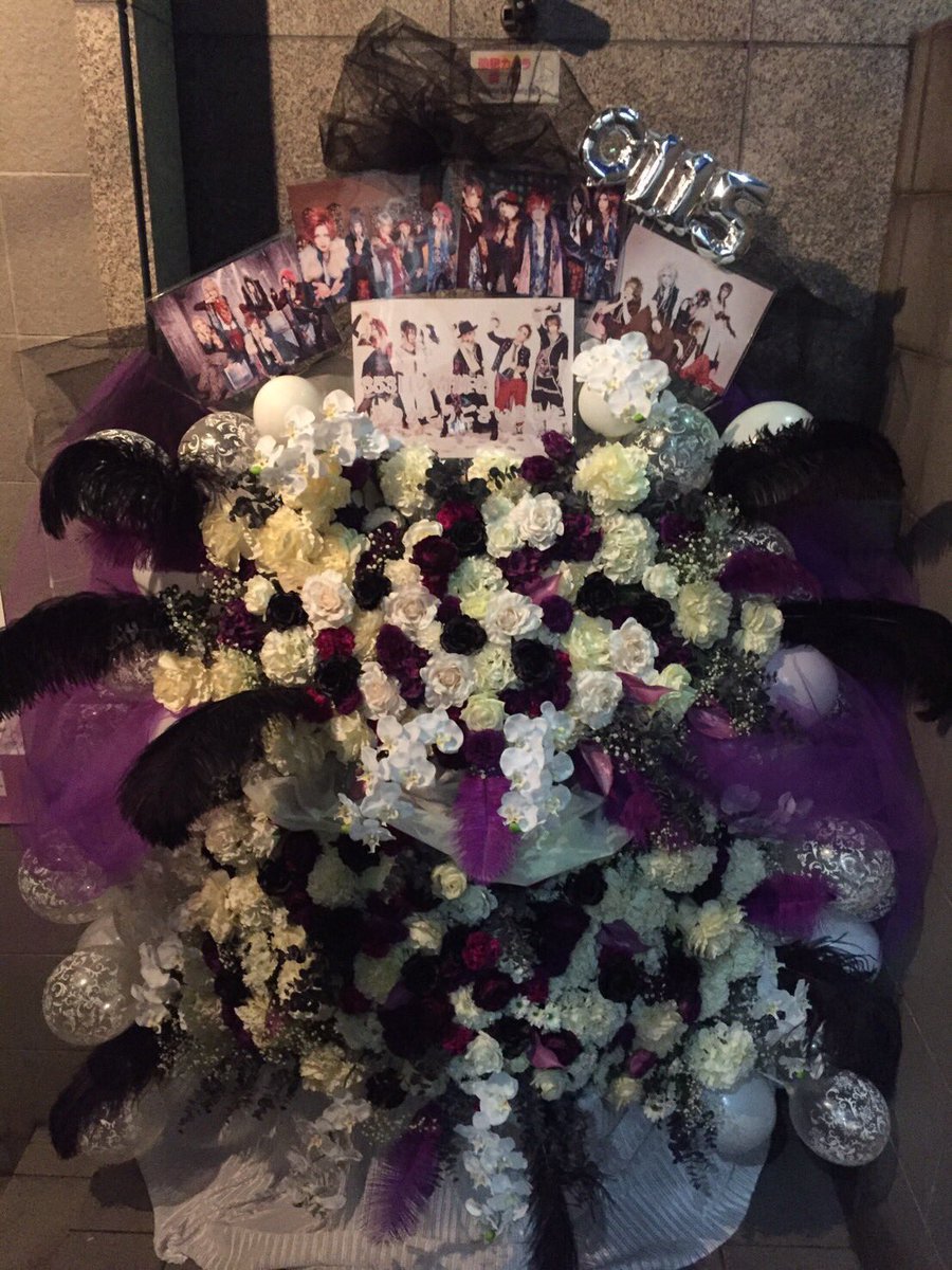gh_neru's tweet photo. 解散ワンマンお疲れ様！！

まだ日にちはある…
って思ってたらあっという間に
来ちゃったね(´･･`)

あんまり実感無かったんだけど
ステージの上立ったら
色んなことが込み上げてきた

最後まで全力で楽しんだ！！

ありがとう！！ https://t.co/gSwAgLBDCX