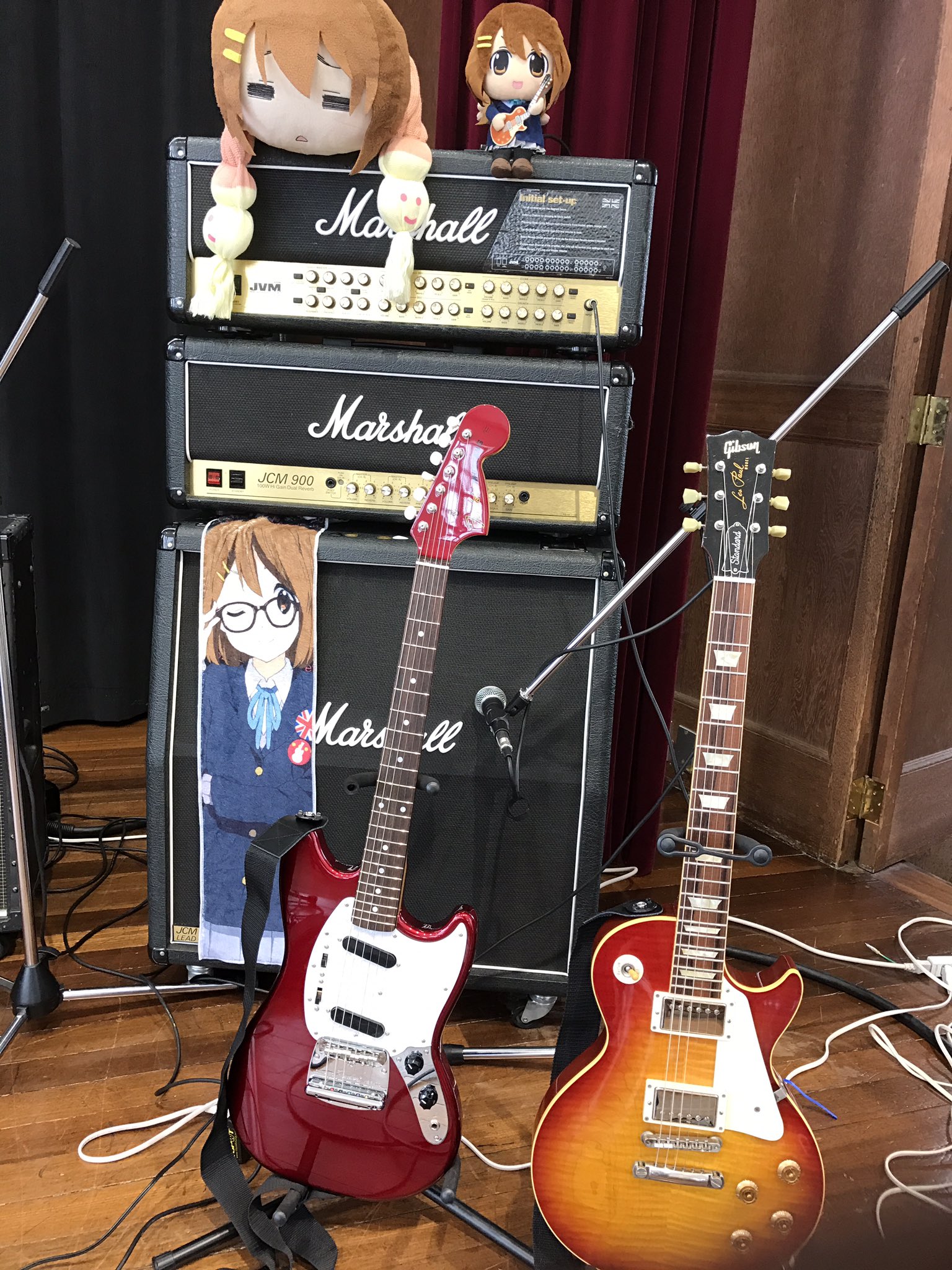 Imarm イマーム 今日使った機材は劇中と同じくles Paulとmustang クリーン コンプ センドリターンのコーラス レスポール ブースターでケンタウロス ムスタング ブースターで梓ドライブ ソロ ブースター ワウ Pec 2でエフェクターループ