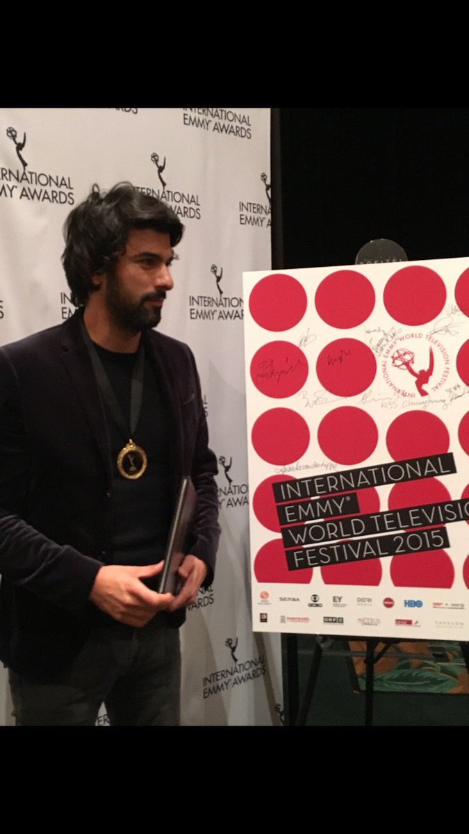 lolarroni1's tweet photo. @Doaa12646625 @VienChandra @AnaPaul96065645 @mendeznorma1 @nahid160 Brillante actuación de #EnginAkyürek la mejor recompensa.. https://t.co/4PkRPB0gUI