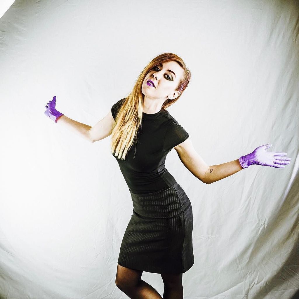 SeaofSatellites's tweet photo. Happy birthday to this bassy babe! #bassgirlsrock #birthdaygirl #bassplayersunited #rockba… https://t.co/6KSPsCsuRu https://t.co/V9t0PIcwIc