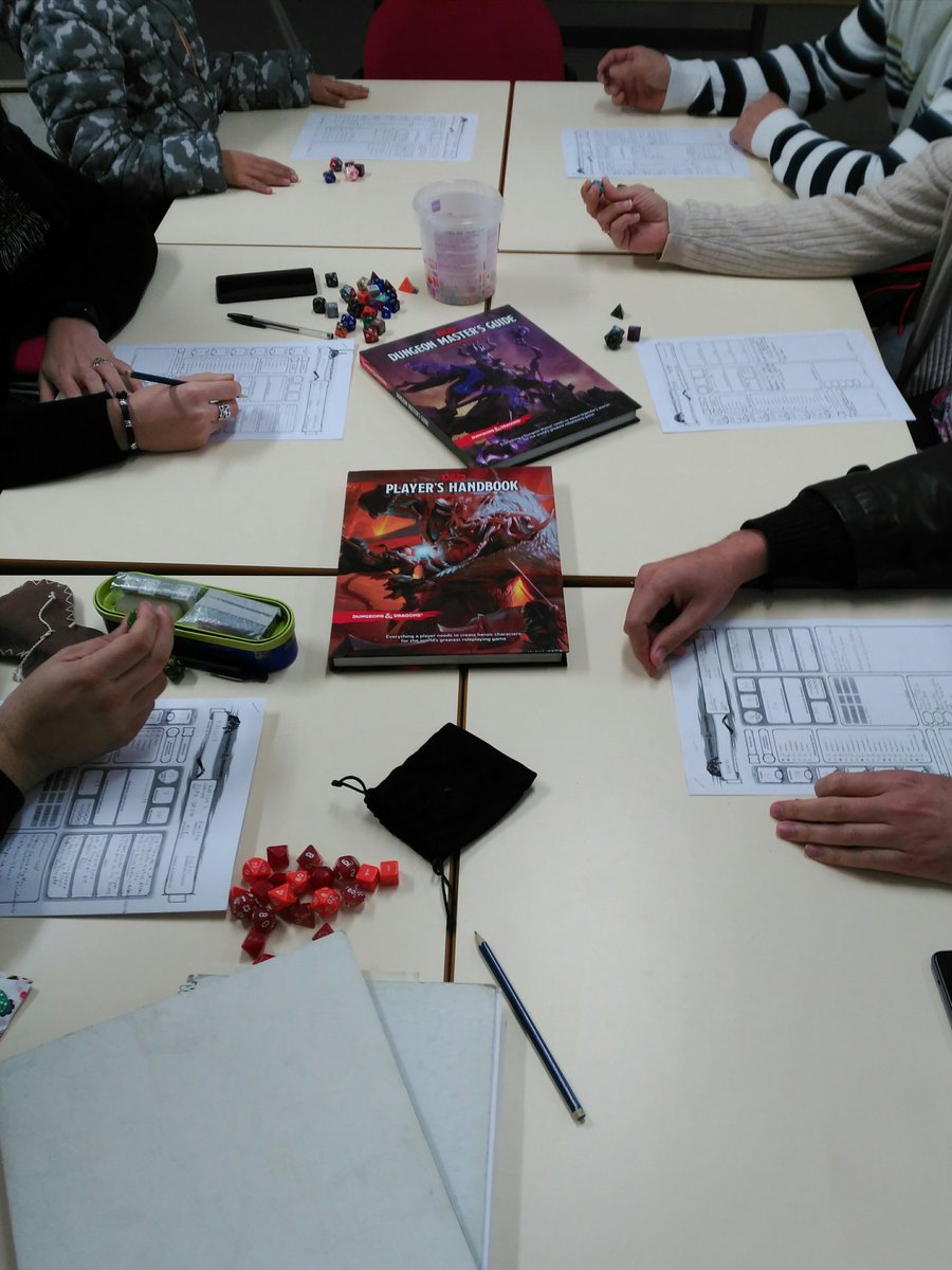 KoboldGB's tweet image. #dungeonsanddragons 5ª Edición: #drows atrapados en la infraoscuridad, dirigido por @Mari_C_C_A en @avvlosrosales