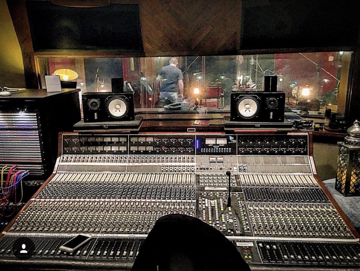 evermorebroken's tweet photo. Ready for another killer day of recording! #producer #evermorebroken #nashville #music #recording #studio #thesoundemporium https://t.co/yPF5kicq2R