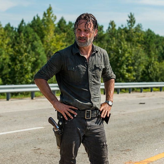 AndyLincolnNews's tweet photo. 4 Sundays until #TWD Season 7 return! #RiseUp
#RickGrimes #AndrewLincoln
#TheWalkingDead #TWDSeason7 https://t.co/jUkxKdBcFA