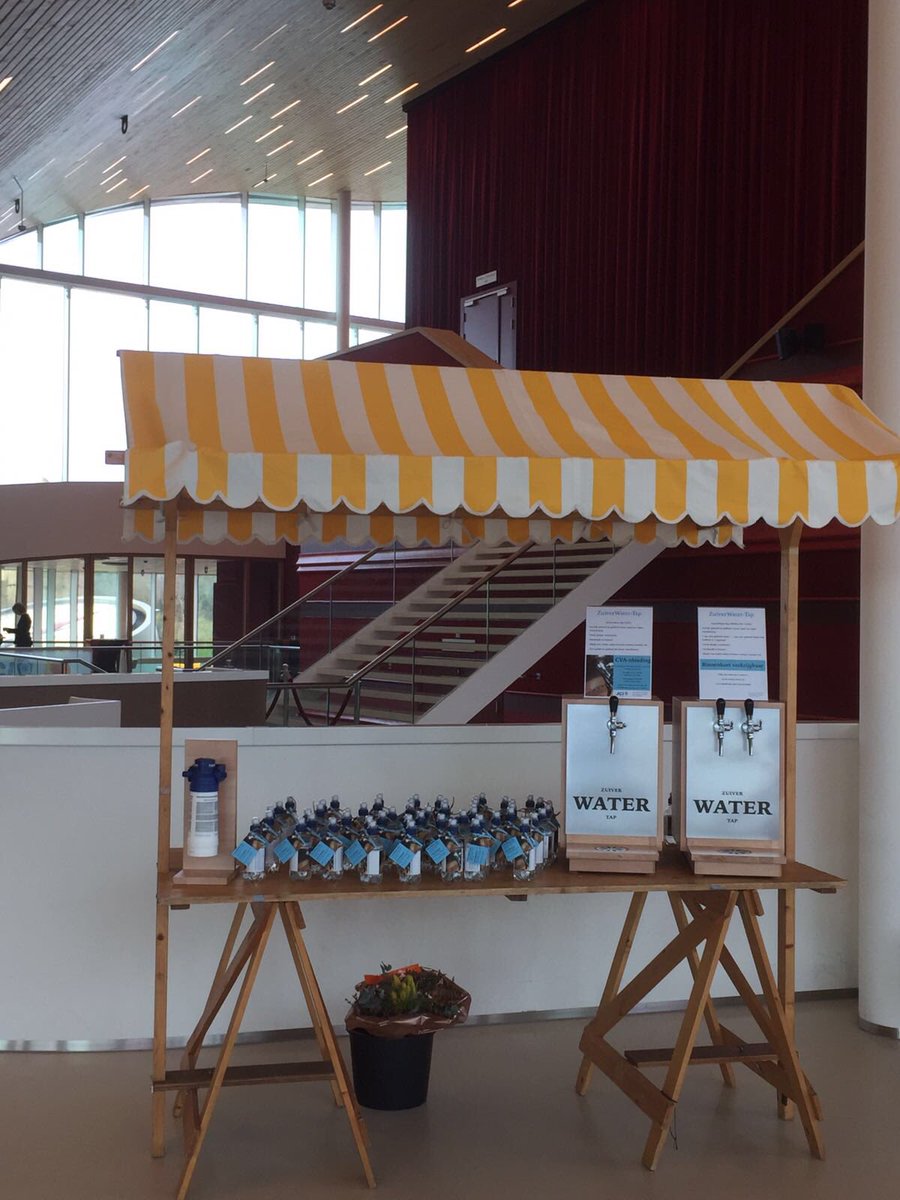 Met de ZuiverWater-tap op het CVA <a href="/gelukkiginemmen/">Gelukkig in Emmen</a>. Geweldig genoten van een zeer geslaagde dag <a href="/AtlasEmmen/">ATLAS Theater</a> en @WILDLANDS_Emmen.