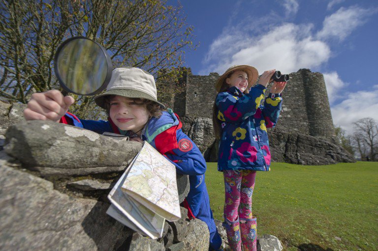 welovehistory's tweet photo. How many historic sites have you visited in Scotland? Compare your scores in our quiz: https://t.co/XiLjTdvgO2 #HHA2017 https://t.co/9qECTx10uW