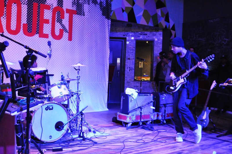 thebots_fr's tweet photo. THE BOTS @ Converse Rubber Tracks, Brooklyn :)
#VintageSilvertone #VintageSupro #ConverseMusic #ConsProject https://t.co/83hIxsWJOU