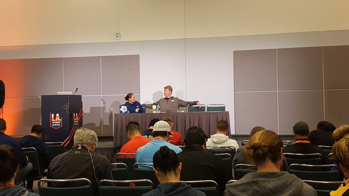 UnitedCoaches's tweet photo. Last day of #NSCAAla kicks off with sessions from @barkernscaa from @nscaaeducation and @mikeacrane from @FAUWomensSoccer. https://t.co/aim5cc3H1Z