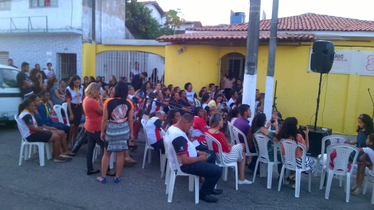 oberdanvrocha's tweet photo. Calebes de Ponta da Terra seguem os passos de Jesus promovendo cura física e espiritual a população. #DistritoJatiuca #UmDiatritoemMissao https://t.co/EqZHQgn1yI