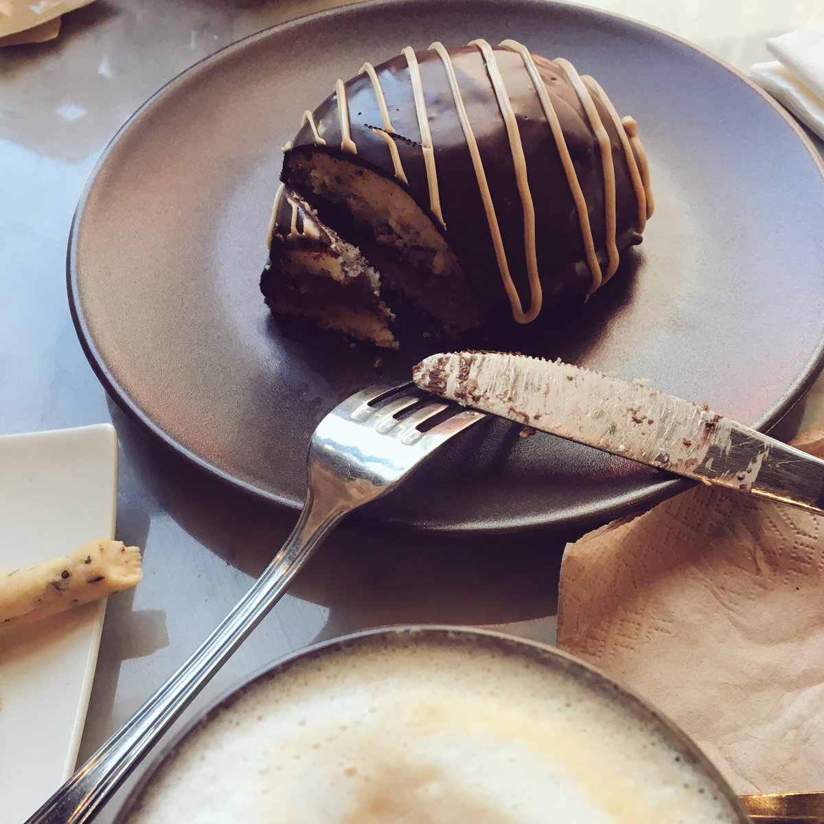 Crispas0108's tweet photo. Another hidden gem discovered #troufa #bahrain #chocolatelovers heaven #wheretoeat https://t.co/om3UZofE1y