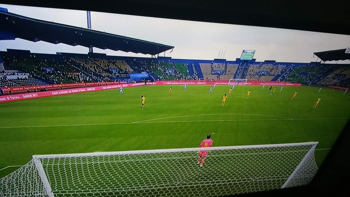 CiciAngoneduGab's tweet image. Stade de Franceville en plein match de la #CAn2017DuSang ce 15 janvier 2017.
#WeCANnot
La population du 99% est où?