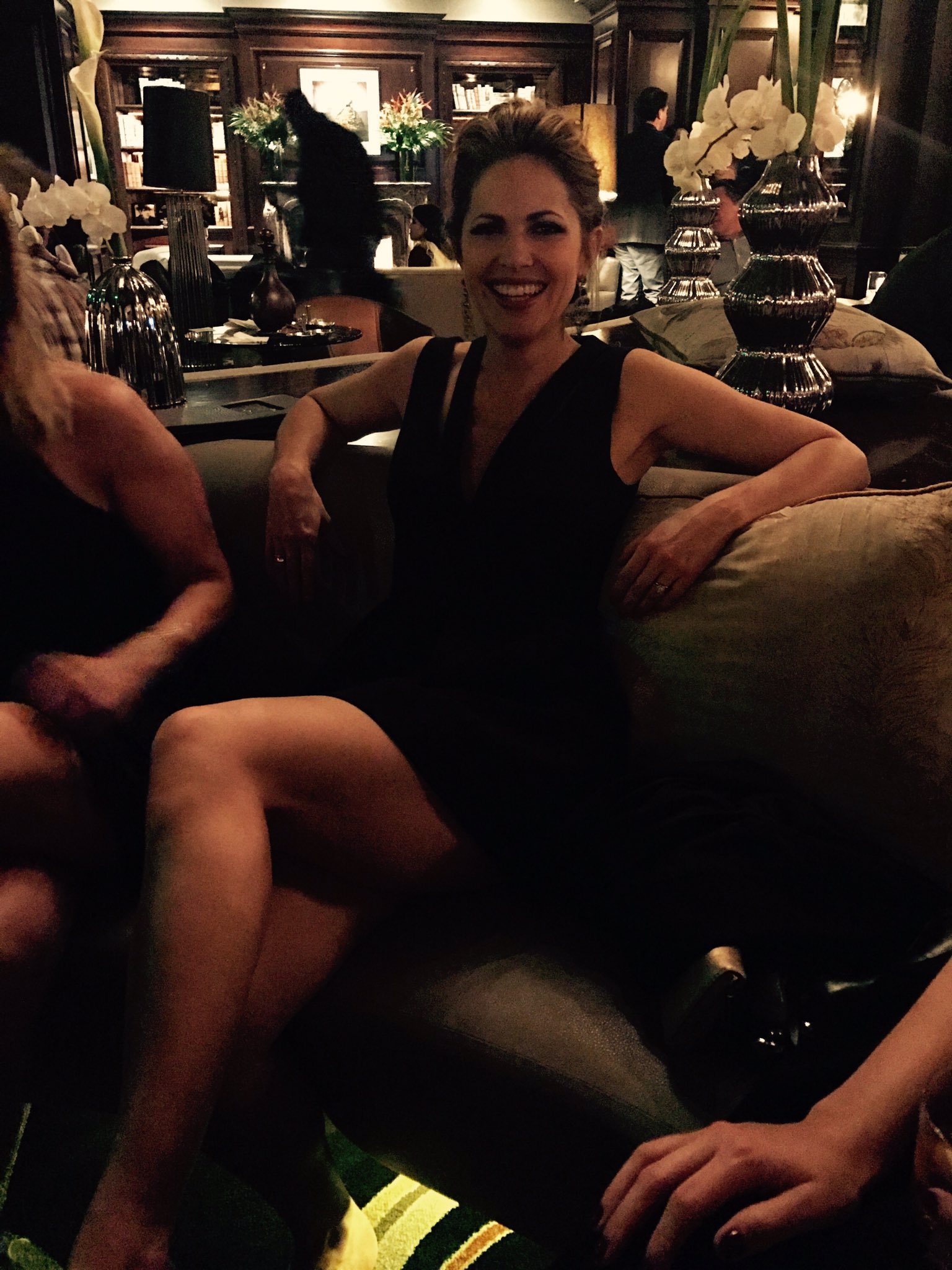 Pascale Hutton on Twitter: "And after a full night #TCA17 fun, a girls gotta kick off her shoes