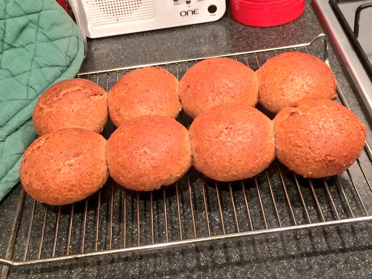 PennyGolightly's tweet photo. Rye, hazelnut and linseed rolls #thriftycook #tennerweek https://t.co/WvT0UVlGeM