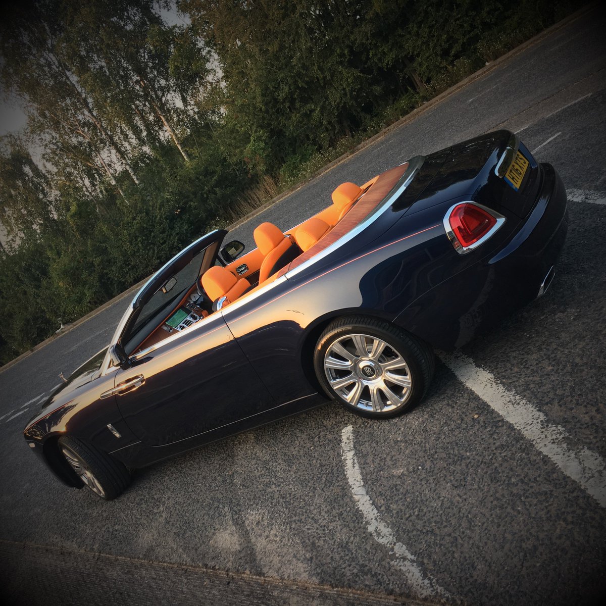 FastFoxAdam's tweet image. Absolutely Beautiful #RollsRoyceDawn @rollsroycecars
Ultimate #Luxury &amp;amp; Performance
#FastFox #RoadTEST