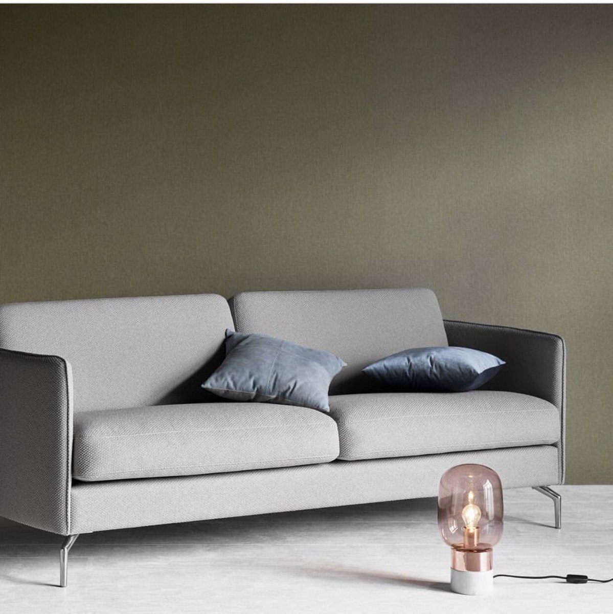 Simplicity.
.

Here's a bright idea, 🔦 come into our design sale today and get this Osaka sofa 15% off! .
#magazine #coffee #kahve #colorful