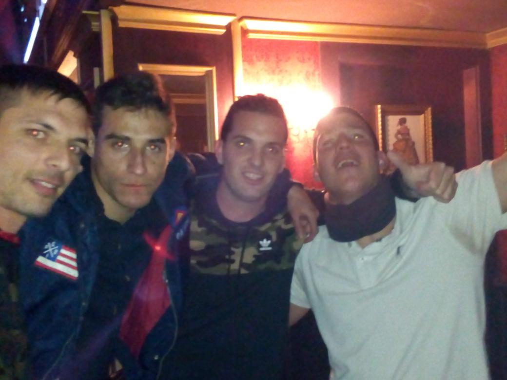 BorjaMalaga77's tweet photo. @cesar_Ramontana nos debéis una buena en Málaga fenómenos y ya de paso hos traéis al Sean y Gen tmb jjajajsjsjjsjsa https://t.co/CQlyEzIx4s