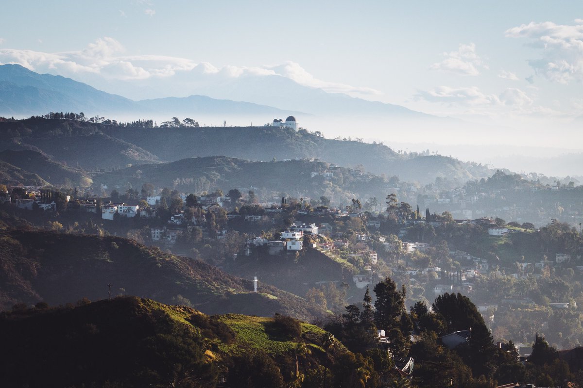 A breathtaking view of the Griffith Observatory from Runyon Canyon #SamesunVenice #LosAngeles #HollywoodHills #redditLosAngeles