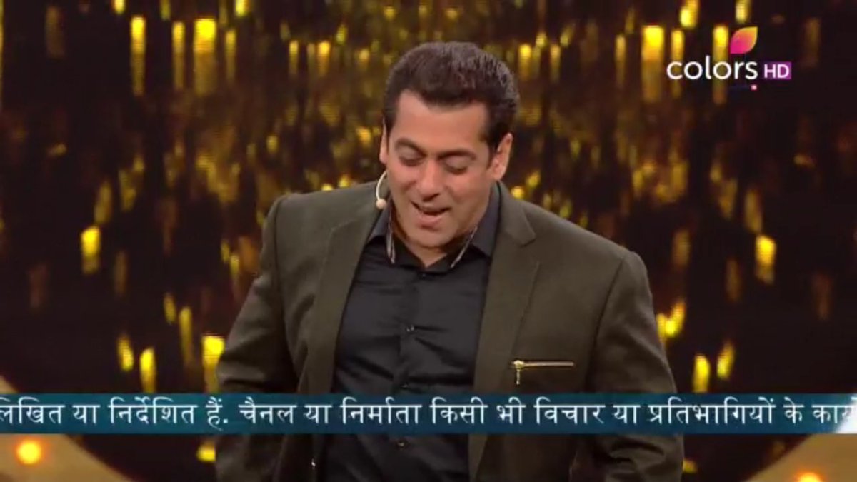 SalmanKaFanS's tweet photo. Love You @BeingSalmanKhan Sir
Best Host @BeingSalmanKhan Sir
Best Show @BiggBoss
#BB10WeekendKaVaar
#BB10TicketToFinaleWeek
#BB10 https://t.co/7PtCAfSmUL