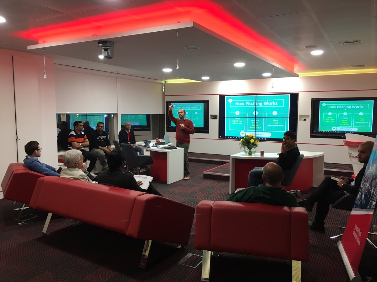InnovateMK's tweet photo. The final pitches are about to start #StartupWeekendMiltonKeynes #SWMK17 https://t.co/rl764tHY9I