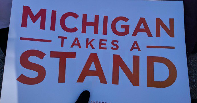 GOPNews_'s tweet photo. Nationwide Rallies Are #OurFirstStand Against GOP Assault on Healthcare - Common Dreams (press release) https://t.co/5ToZBrPRtZ https://t.co/axgBIt0ptM