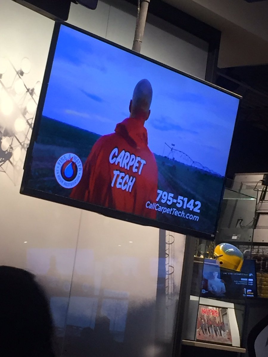 CallCarpetTech's tweet photo. Go Cowboys!... But first let me take a selfie #CarpetTech #Fox34 https://t.co/AZpTsMuVpH