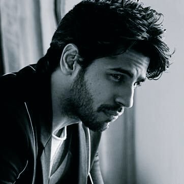  Happy Birthday my love....May god bless u....
HBD Sidharth Malhotra 