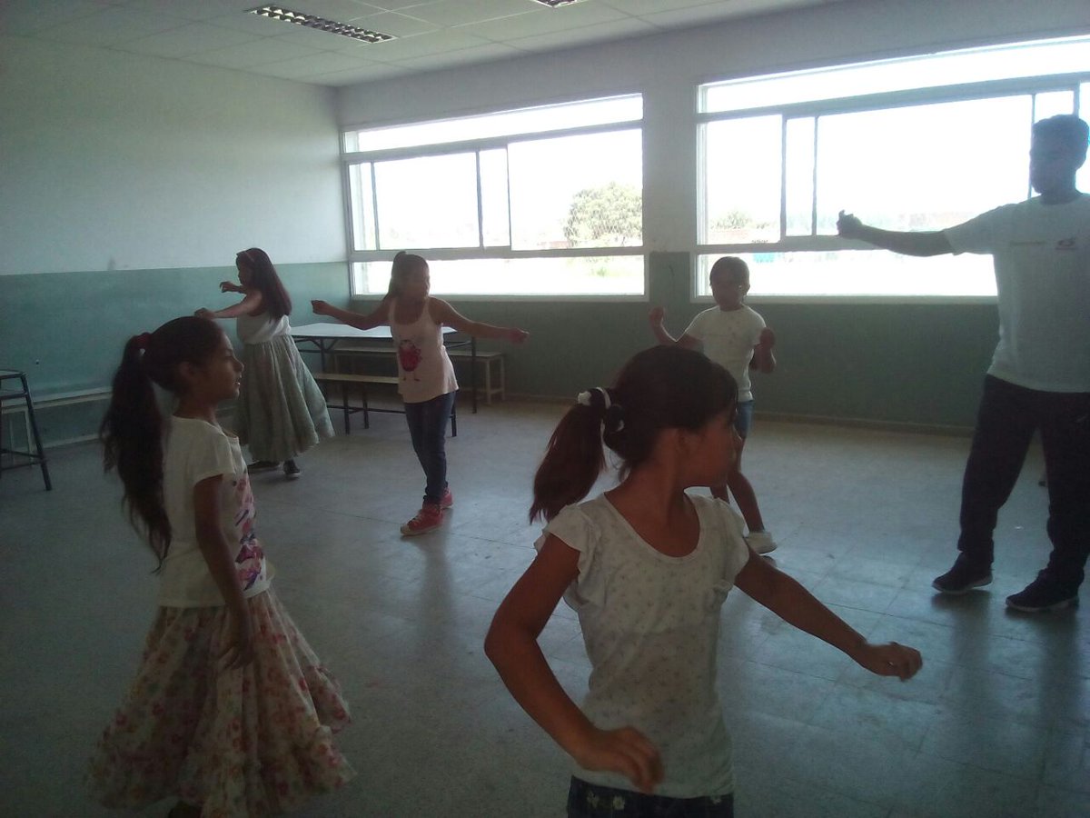 zonaoestesalta's tweet photo. Escuelas Abiertas ZonaOeste..en verano te esperamos todos los sabados ... https://t.co/6686uYtCuz