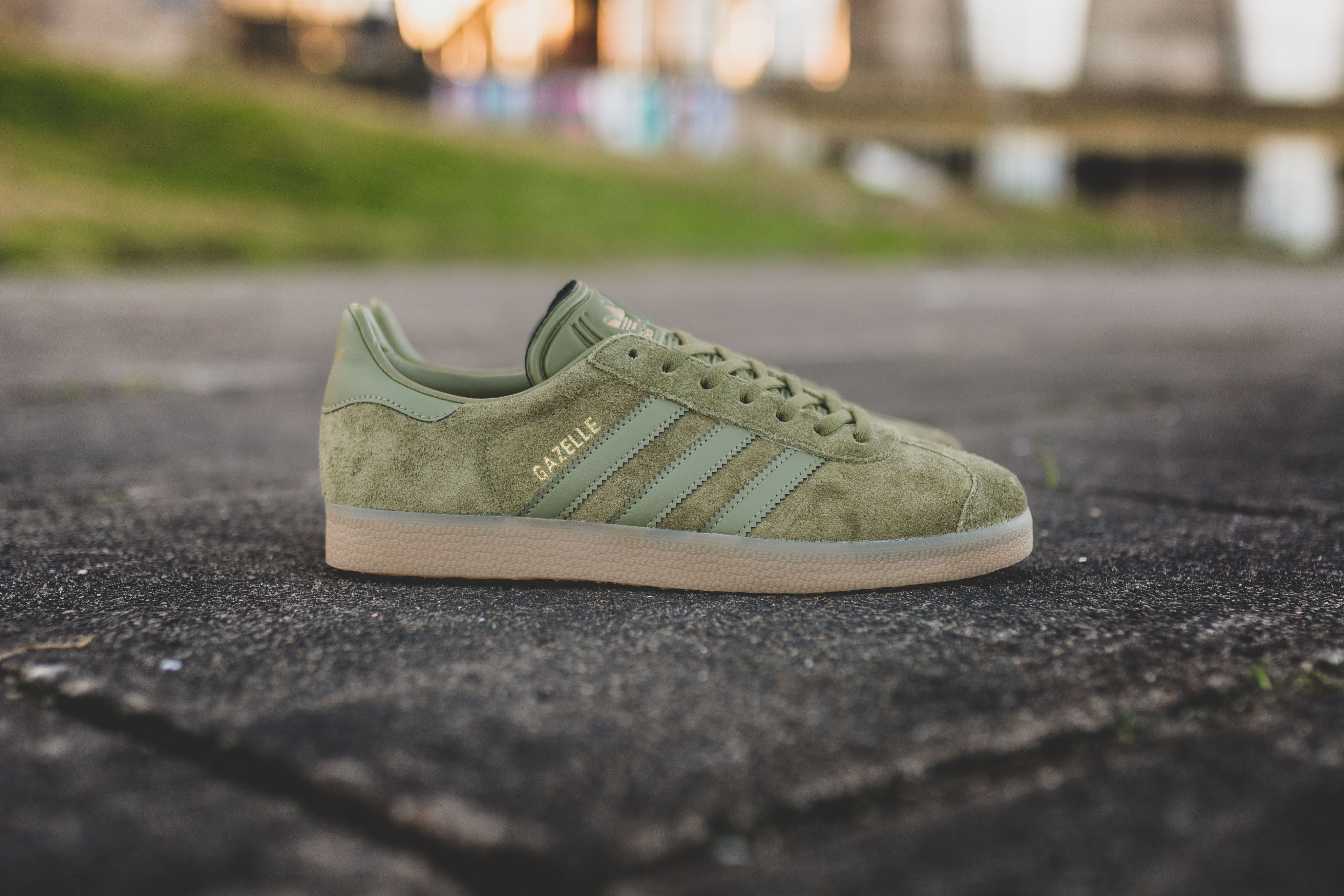 Velsigne Myrde by HANON on Twitter: "adidas Gazelle "Olive Cargo" is available to buy ONLINE  now! #hanon #adidas #gazelle https://t.co/peGwIHbXLd  https://t.co/kJSBUlbnw0" / Twitter