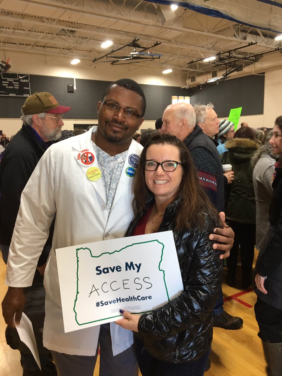 AEnghouse's tweet photo. @OregonNurses @AFTHealthcare here standing up for our patients and communities don't #MakeAmericaSickAgain #patientsb4profits https://t.co/3PBsApccEk
