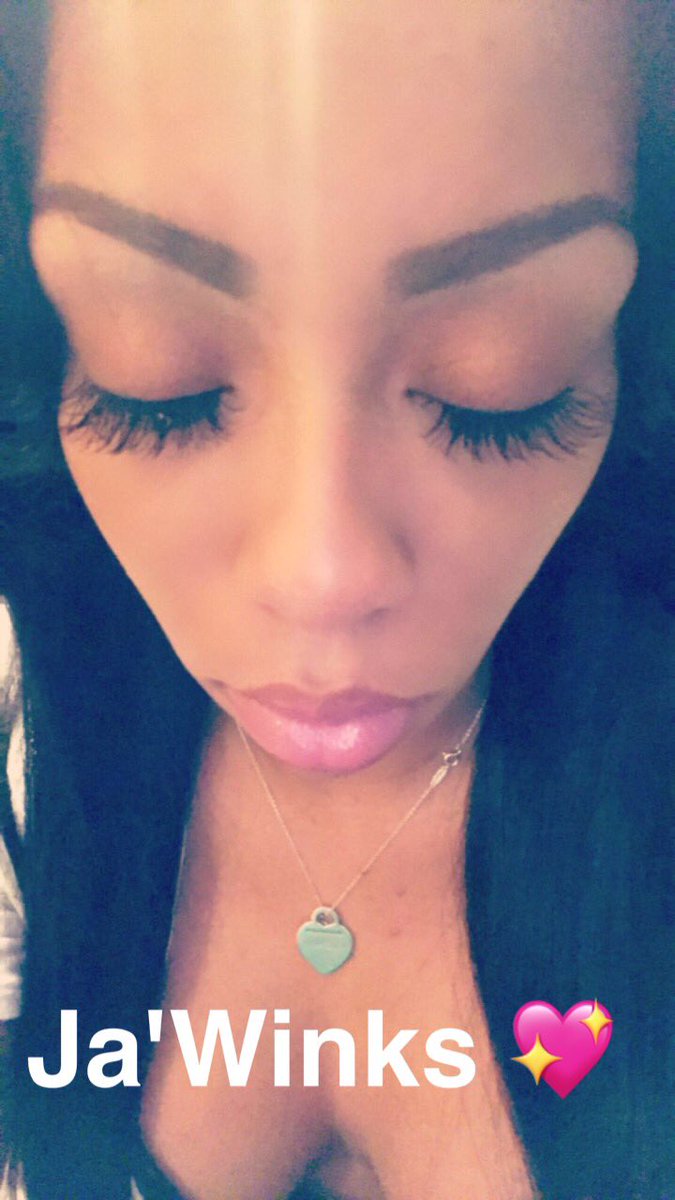 1Jawinks's tweet photo. Lashes😍 you see how she's winking Ja'Winks Lash Extensions 💖https://t.co/yfsDCk48T7.Lash. #lasheschicago #chicagominklashes  l#chicagominks https://t.co/tVBBMyhMBP