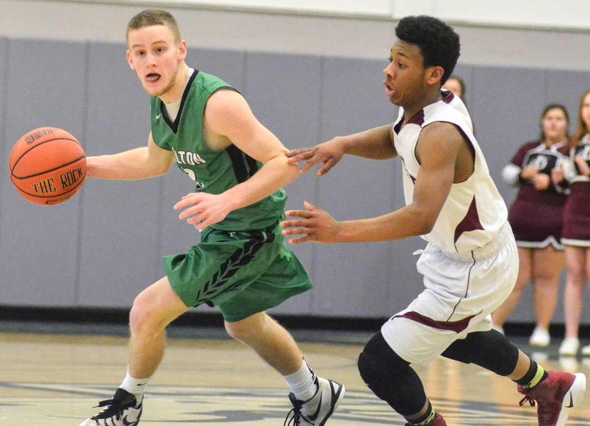 #BoysBasketball: <a href="/HamiltoncsS/">HamiltonCS Sports</a> comes back to beat DeRuyter, give Blackford win No. 500.
oneidadispatch.com/sports/2017011…