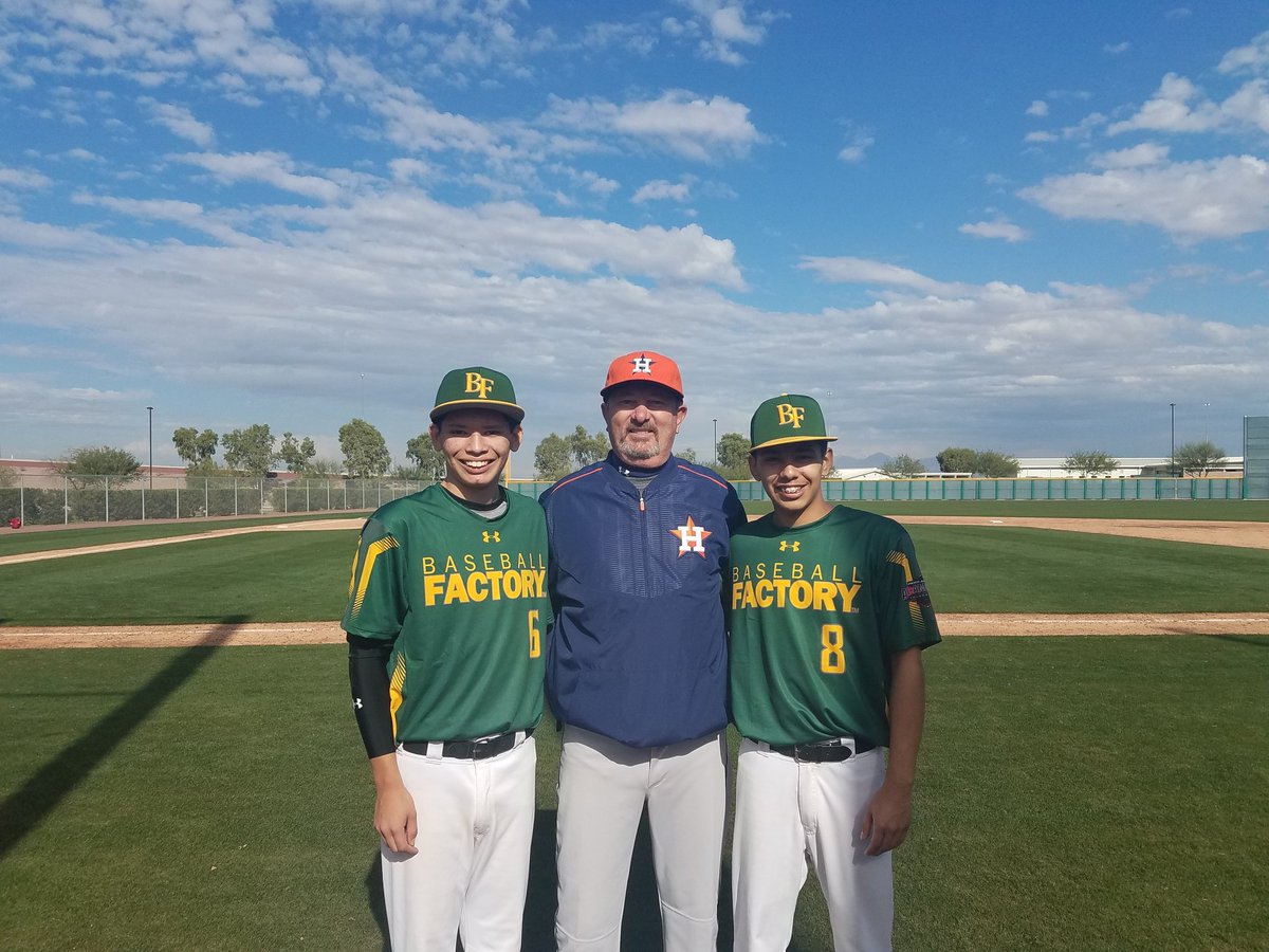 SPasadenaAstros's tweet photo. 2x @BaseballFactory #UAPreseason #UAALLAMERICA Jacob Luevano2017 3B/RHP honored to be playing @ the best event in nation! @mlb #pushthegame https://t.co/zlJfugo0Yn