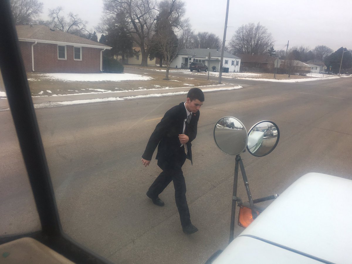 NPBC_BusThemIn's tweet photo. Great day on 83W w/ 15 riders. Sean broke his clavicle yesterday & I caught him trying to run for the bus today. #dedication #whatsurproblem https://t.co/Pq58mlvFhU