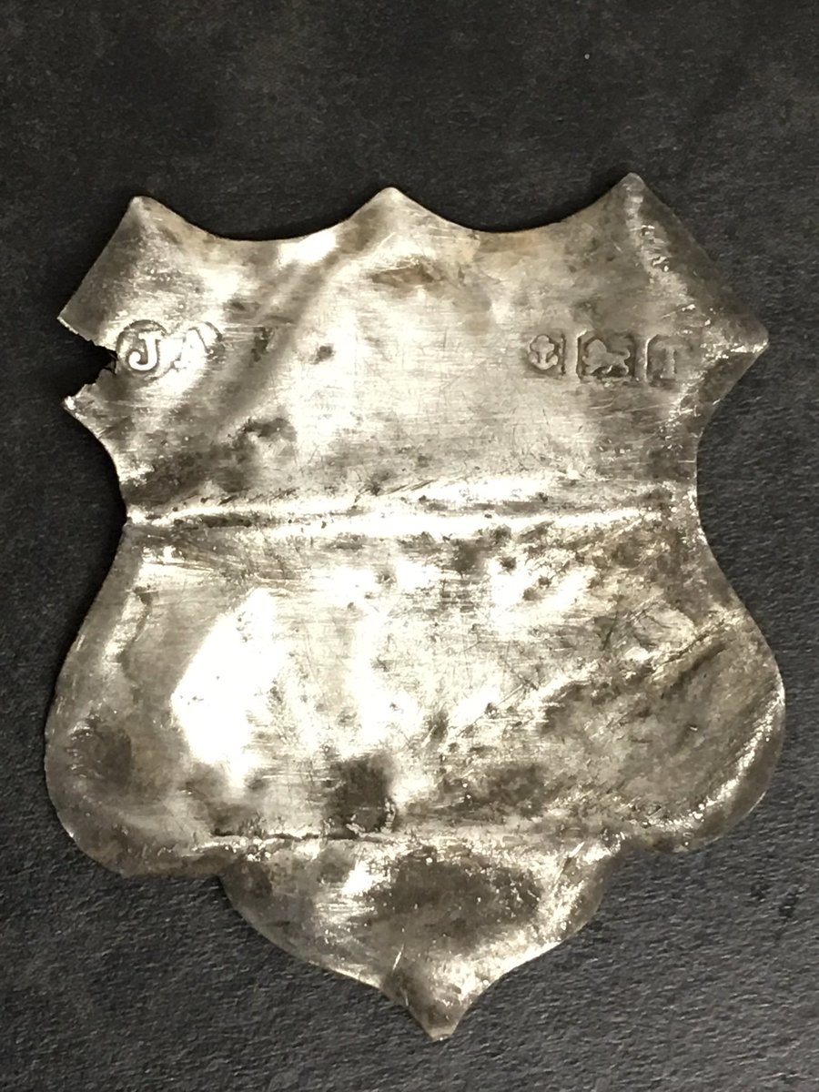 minimalscott's tweet photo. #metaldetecting #silver #leadseals Few of my better finds from today https://t.co/kZIwfqlIX6