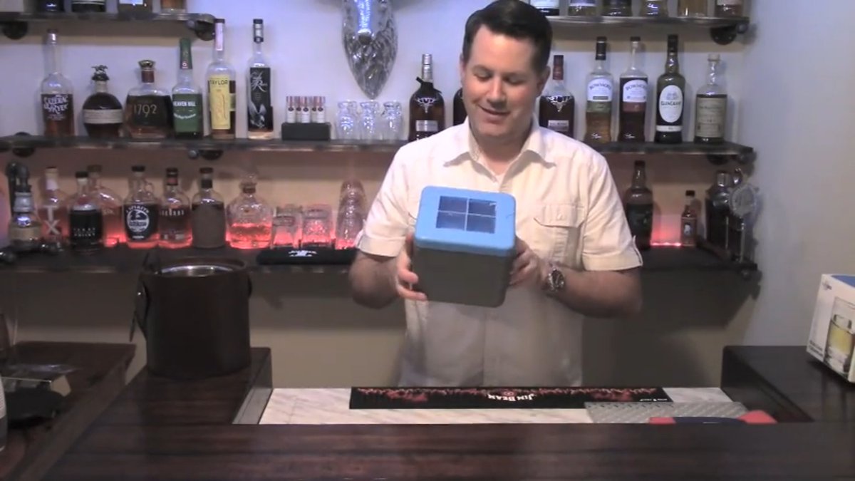 truecubes's tweet image. Nice True Cubes review by @WhiskeyWash. PS I want that awesome basement bar #clearice #whiskey #cocktails youtu.be/mi7ldt5FB0c