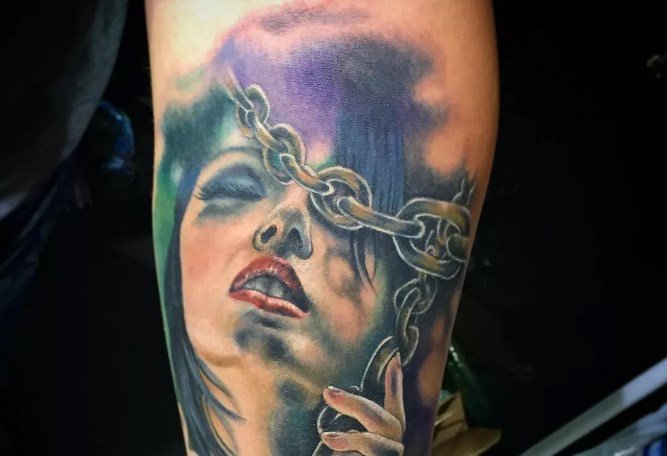 JornalOGlobo's tweet photo. Arte na pele: As tatuagens do segundo dia de Tattoo Week. https://t.co/VK1nmSI0VS #BlogTattoo https://t.co/HNR2kEwtQe