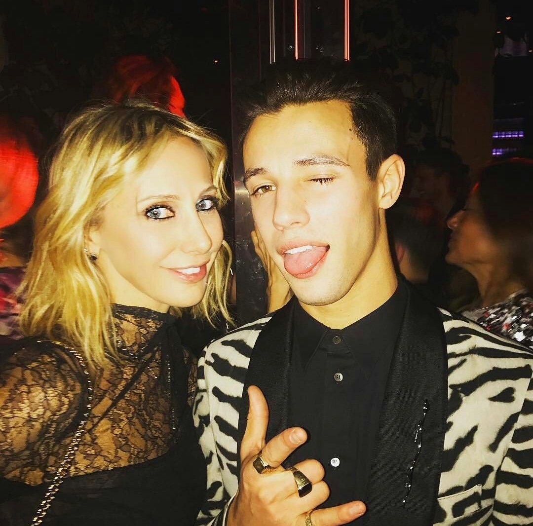 CameronDFrance's tweet photo. Cameron hier soir avec Serena Li et Cristiana Corradi lors de la #JZEnDGfw18 https://t.co/c15MBRo8yc