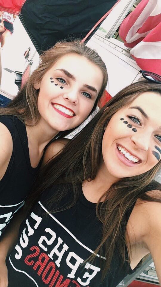 laurynmoquist's tweet photo. Happy birthday Annika b!!! I hope 18 treats you well🤗 love you❤️ https://t.co/xgjPITJkit