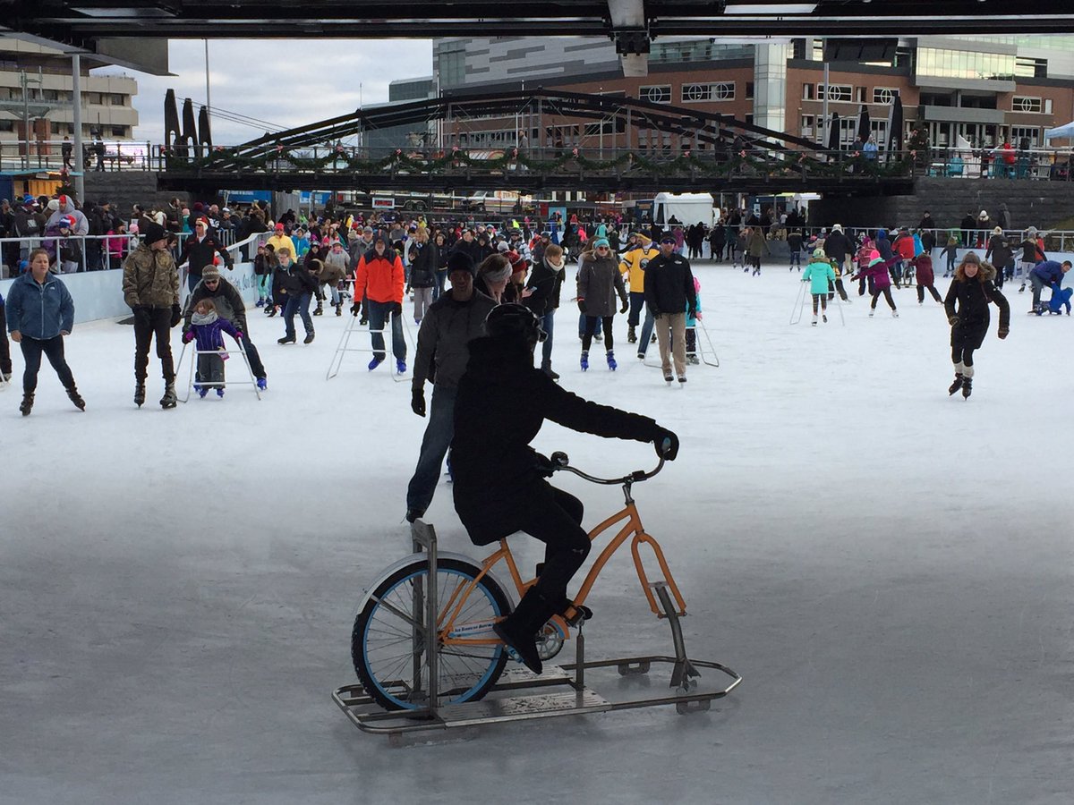 jim_gibbons23's tweet photo. Hundreds out enjoying the ice at @CanalsideBflo today. All part of #Chillabration @WGRZ https://t.co/pzyV1GV9zG