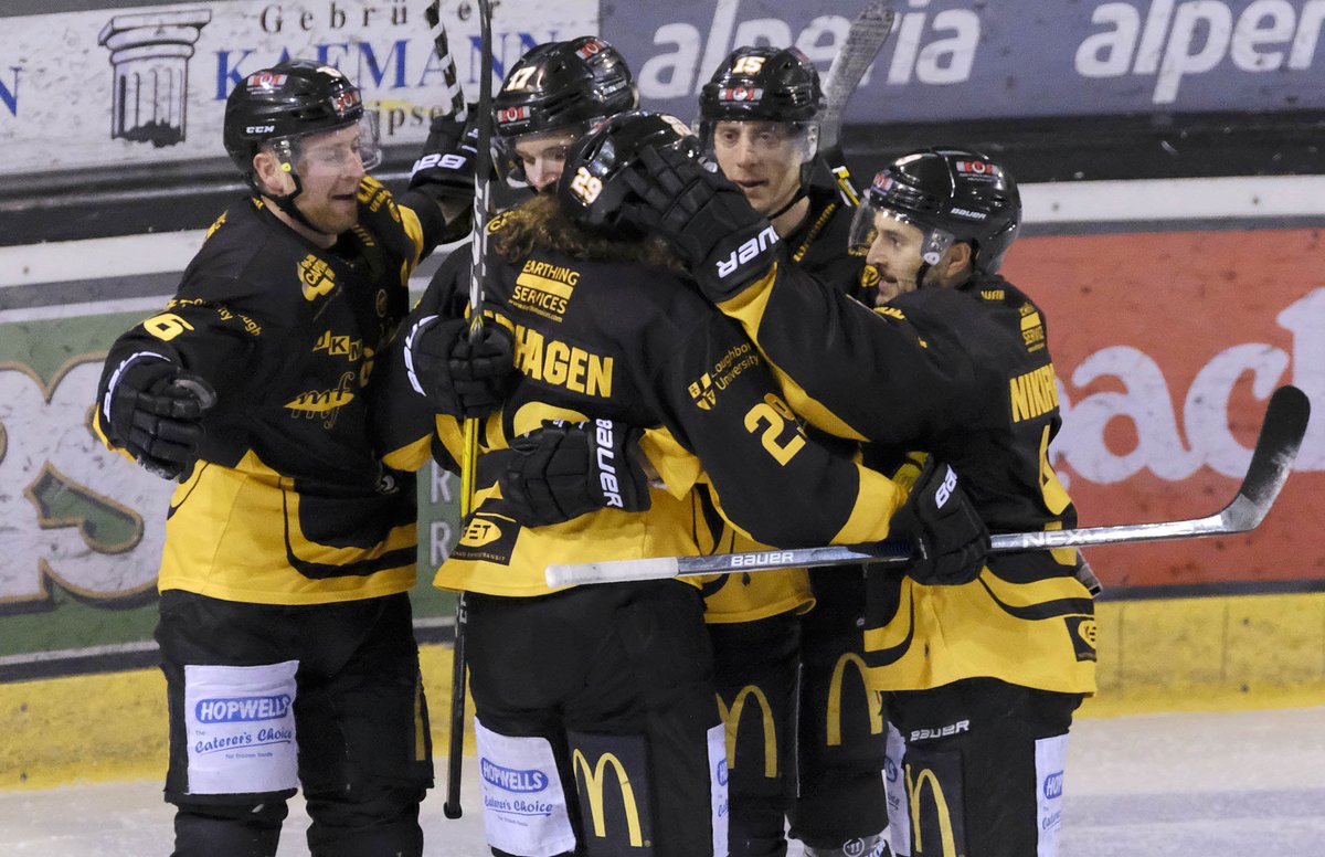 History written: Nottingham <a href="/PanthersIHC/">Nottingham Panthers</a> beat <a href="/RittnerBuam/">Rittner Buam</a> 4-1, first British team to win Continental Cup. Congrats! continental-cup2017-final.iihf.hockey/en/news/nottin…