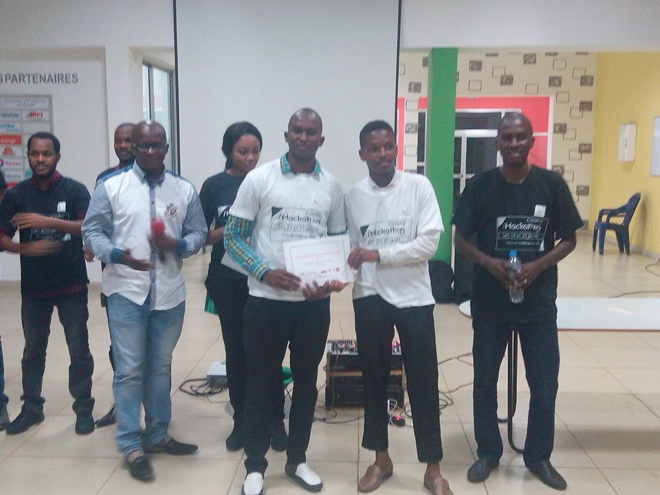 DandaDiallo's tweet photo. Les gagnants du concours : Ridtech, Mouranasse et Challenger. Mes félicitations à tous. #conakryhack2017 https://t.co/JIu8jTqDdo