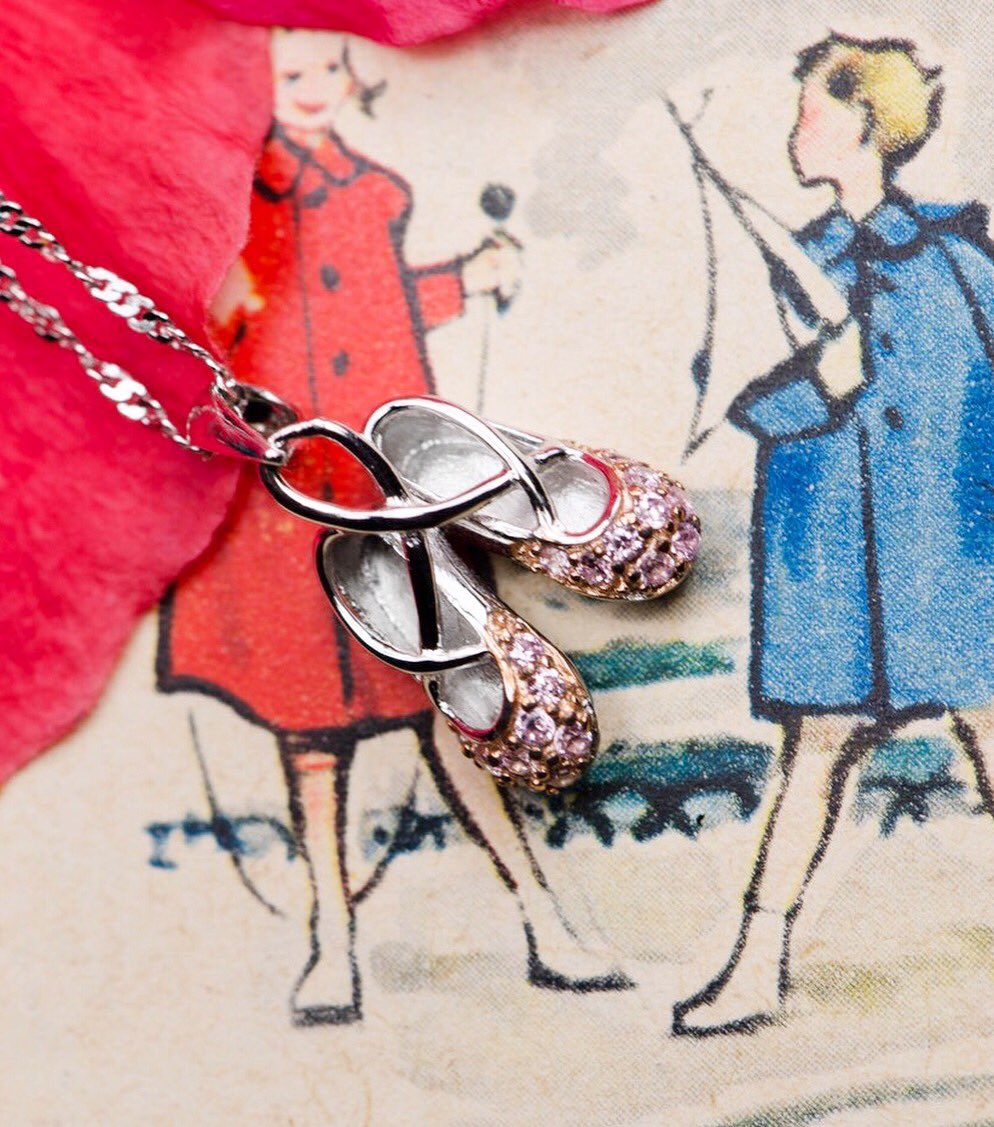 Bringing out your inner child with this adorable ballet pendant 💘 #JewelryOnPointe // marisclub.com